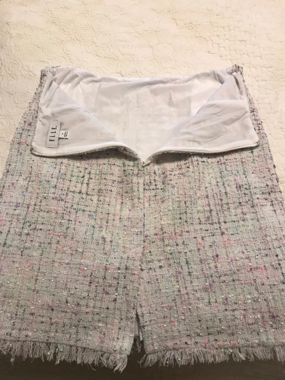 Elle white pastel tweed midi length lined skirt with fringe hem & pockets! (6) - Picture 12 of 16